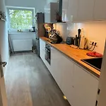 Wohnung Mitten In Pempelfort!